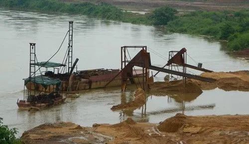 杜絕非法采砂，機(jī)制砂生產(chǎn)才是長(zhǎng)久之道！